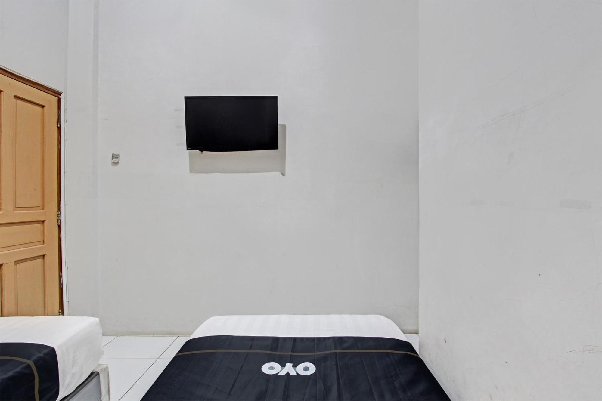 Capital O 93361 Dynasty Syariah Hotel